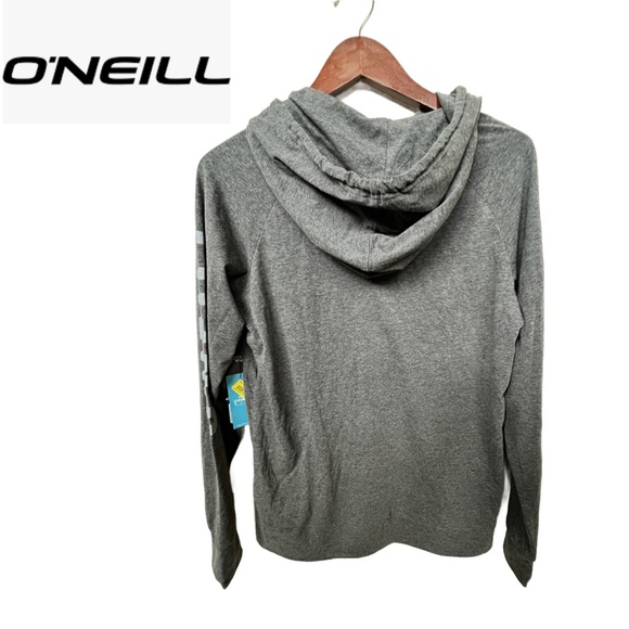 NWT ONeill Gray Long Sleeve Hooded PullOver UPF 50+ Sun Protection - Picture 2 of 6